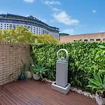 Luxury Modern 2-Storey Townhouse In Pyrmont