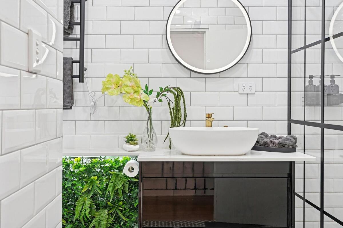 Luxury Modern 2-storey Townhouse In Pyrmont *